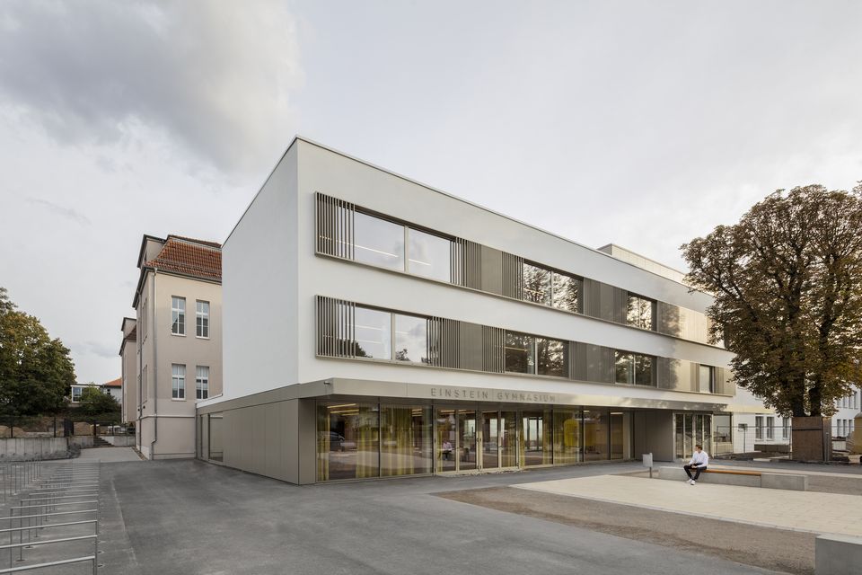 Einstein-Gymnasium Neuenhagen, Bild 1