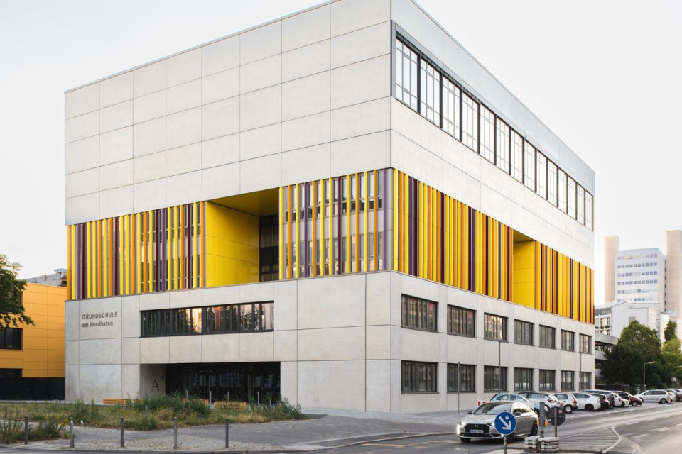 Grundschule am Nordhafen, Bild 1