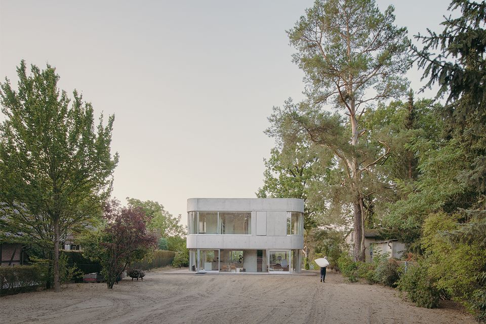 Haus am See in Kagel, Bild 1