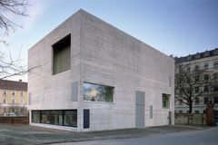 [Bild: Ateliergebäude Lehrter Straße]